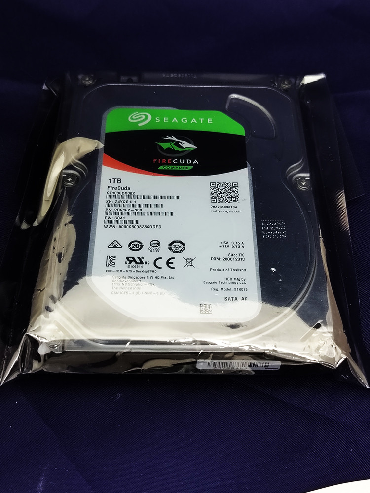 Жесткий диск Seagate ST1000DX002, 1 ТБ