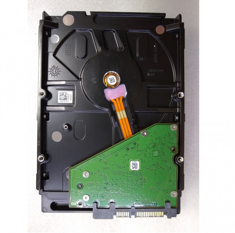 Жесткий диск Seagate ST4000DM000, 4000 Гб, 64 МБ, 5900 об/мин.