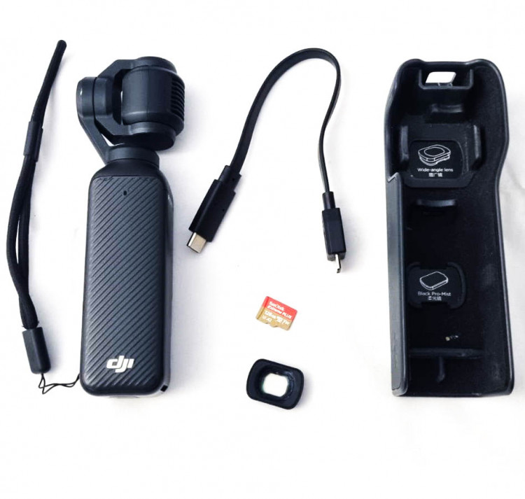 Экшн-камера DJI Osmo Pocket 3 видео 4K / 120 кадров в секунду, 128 ГБ, черный