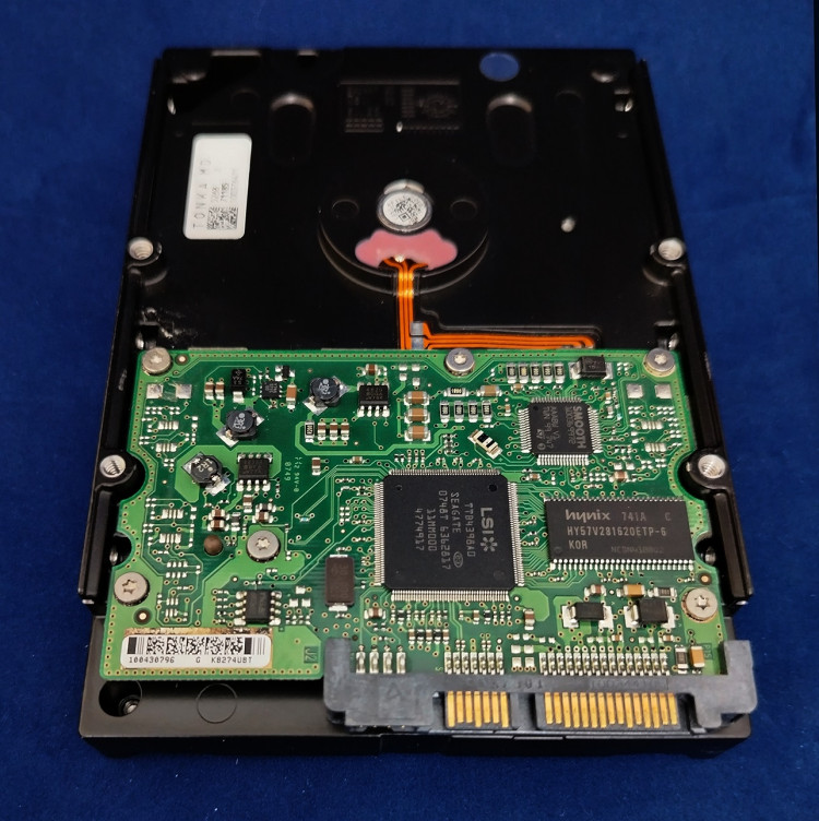 Seagate Barracuda ST3500630AS, 500 Гб, 16 МБ, 7200 об/мин.