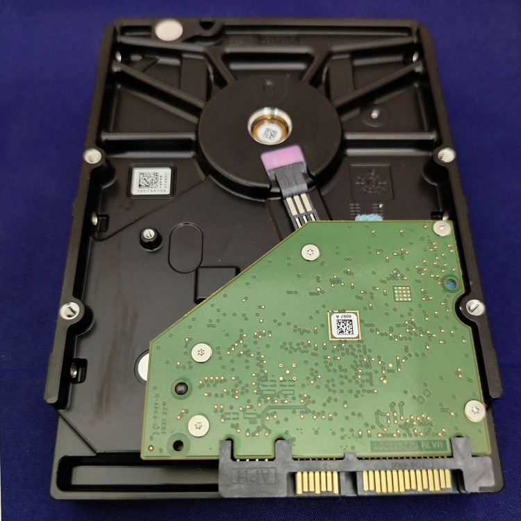 Жесткий диск Seagate 1 ТБ ST1000NM0008