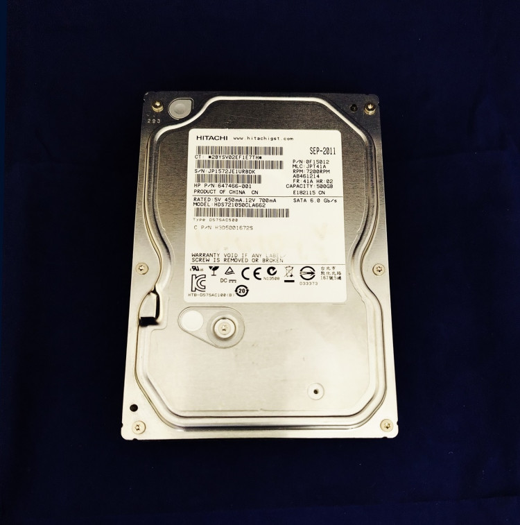 Жесткий диск HGST hds721050cla662, 500 Гб, 16 МБ, 7200 об/мин.