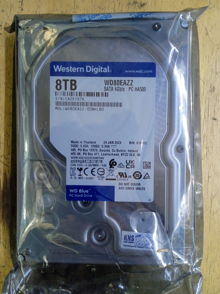 Жесткий диск Western Digital WD Blue WD80EAZZ 8 ТБ, SATA III, 128Mb, 5640rpm