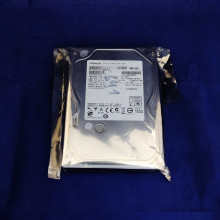 Жесткий диск Hitachi HDS5C1050CLA382, 500 Гб, 8 МБ, 5400 об/мин.
