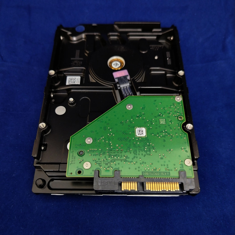 Жесткий диск Seagate Barracuda ST500DM009, 500 Гб, 32 МБ, 7200 об/мин.